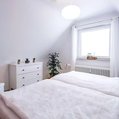 Relaxapartments Black Forest Moments - Maisonette-wohnung Mit Sonnenbalkon, Schnelles Internet, Nähe Triberger Wasserfälle, Für Bis Zu 4 Personen Schönwalde