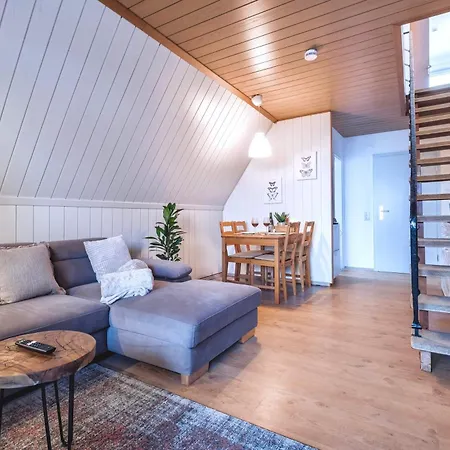 Relaxapartments Black Forest Moments - Maisonette-wohnung Mit Sonnenbalkon, Schnelles Internet, Nähe Triberger Wasserfälle, Für Bis Zu 4 Personen * Schönwalde